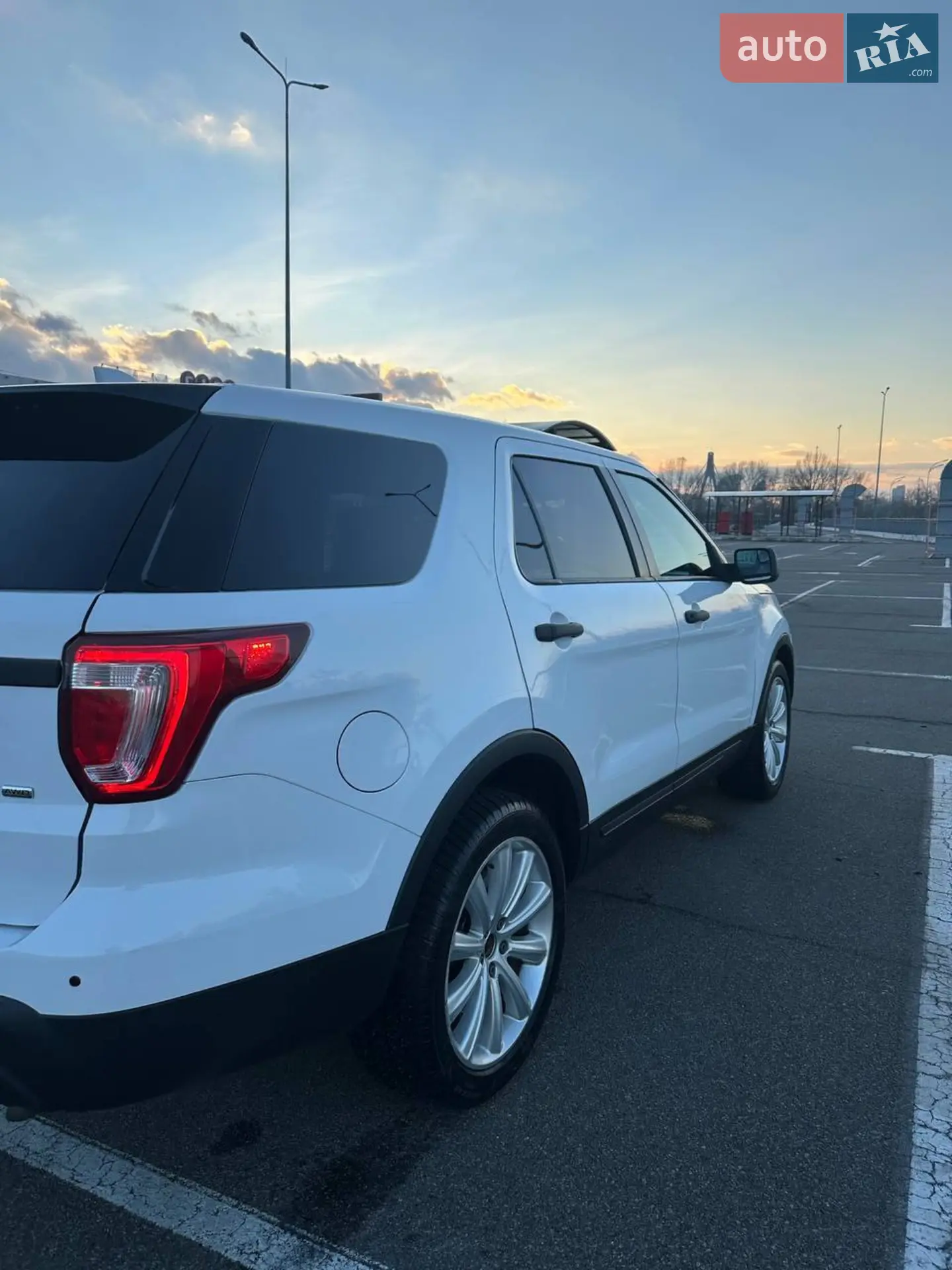 2017 Ford Explorer - мініатюра 7
