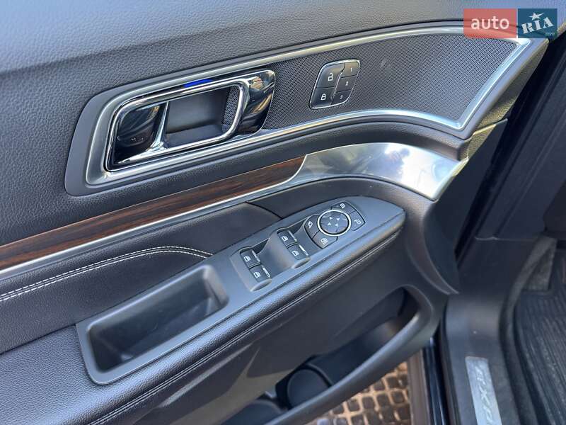 Позашляховик / Кросовер Ford Explorer 2016 в Хмельницькому