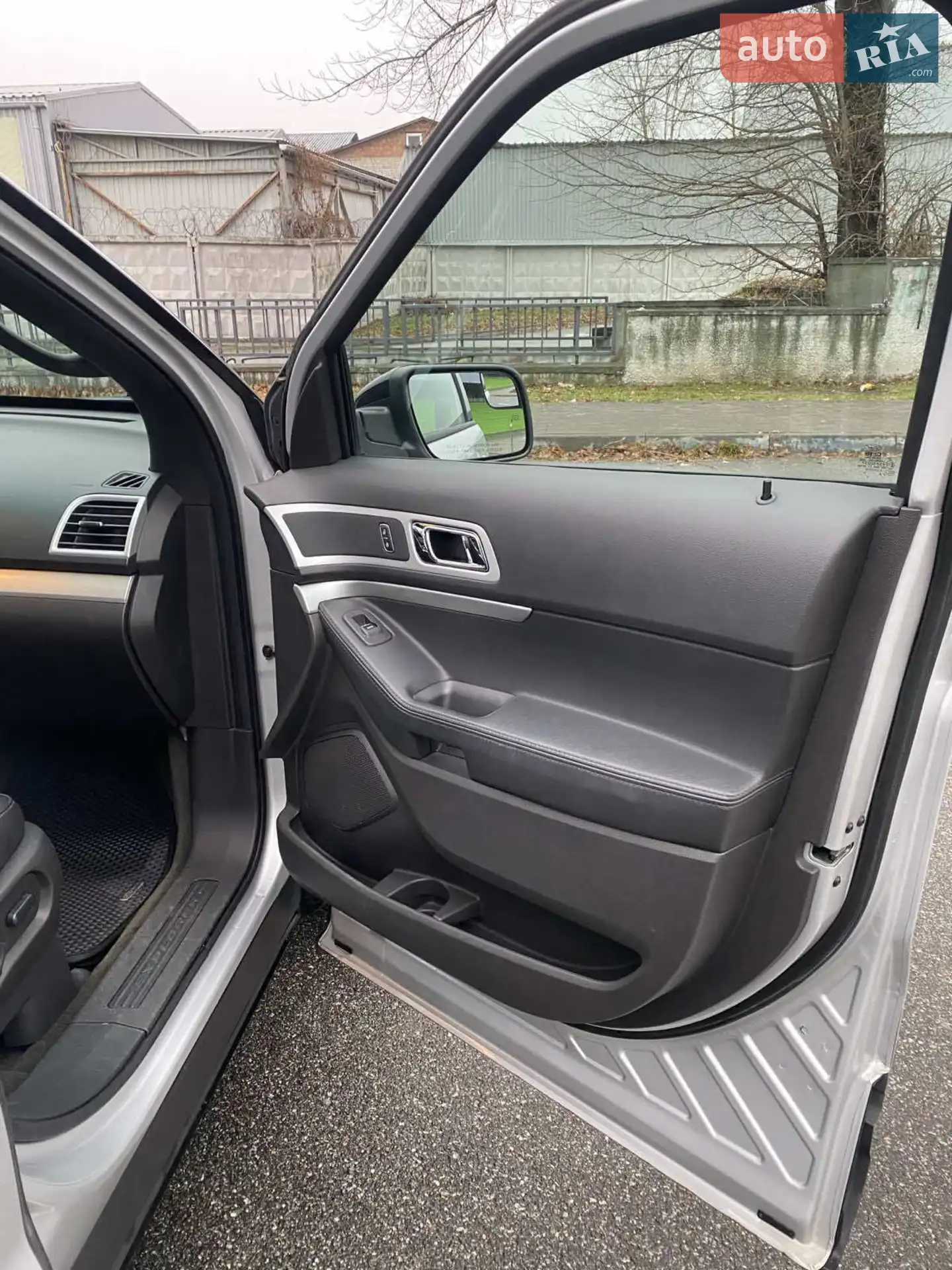2015 Ford Explorer - мініатюра 20
