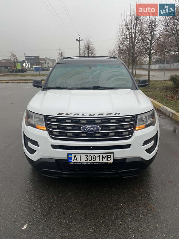 Позашляховик / Кросовер Ford Explorer 2015 в Києві