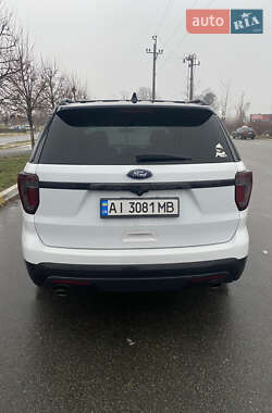 Позашляховик / Кросовер Ford Explorer 2015 в Києві