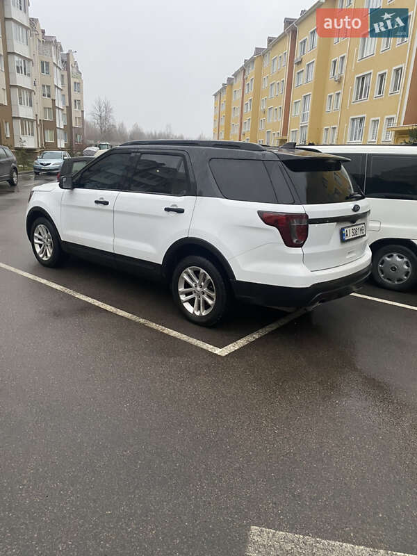 Позашляховик / Кросовер Ford Explorer 2015 в Києві