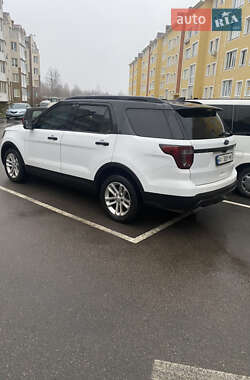 Позашляховик / Кросовер Ford Explorer 2015 в Києві