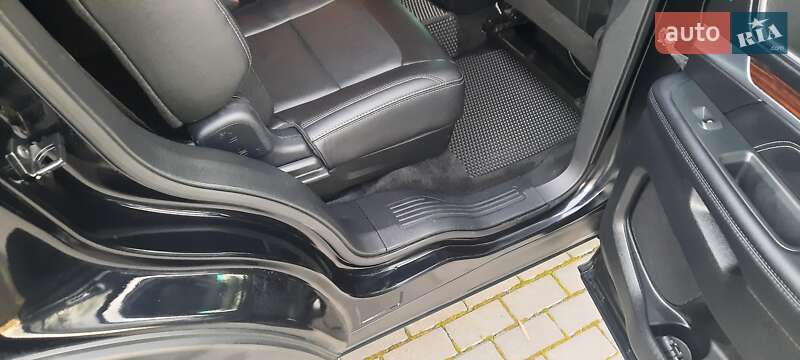 Позашляховик / Кросовер Ford Explorer 2016 в Острозі