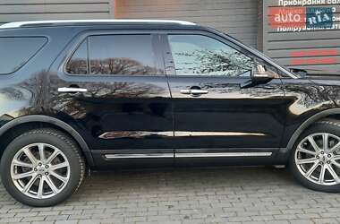 Внедорожник / Кроссовер Ford Explorer 2016 в Остроге