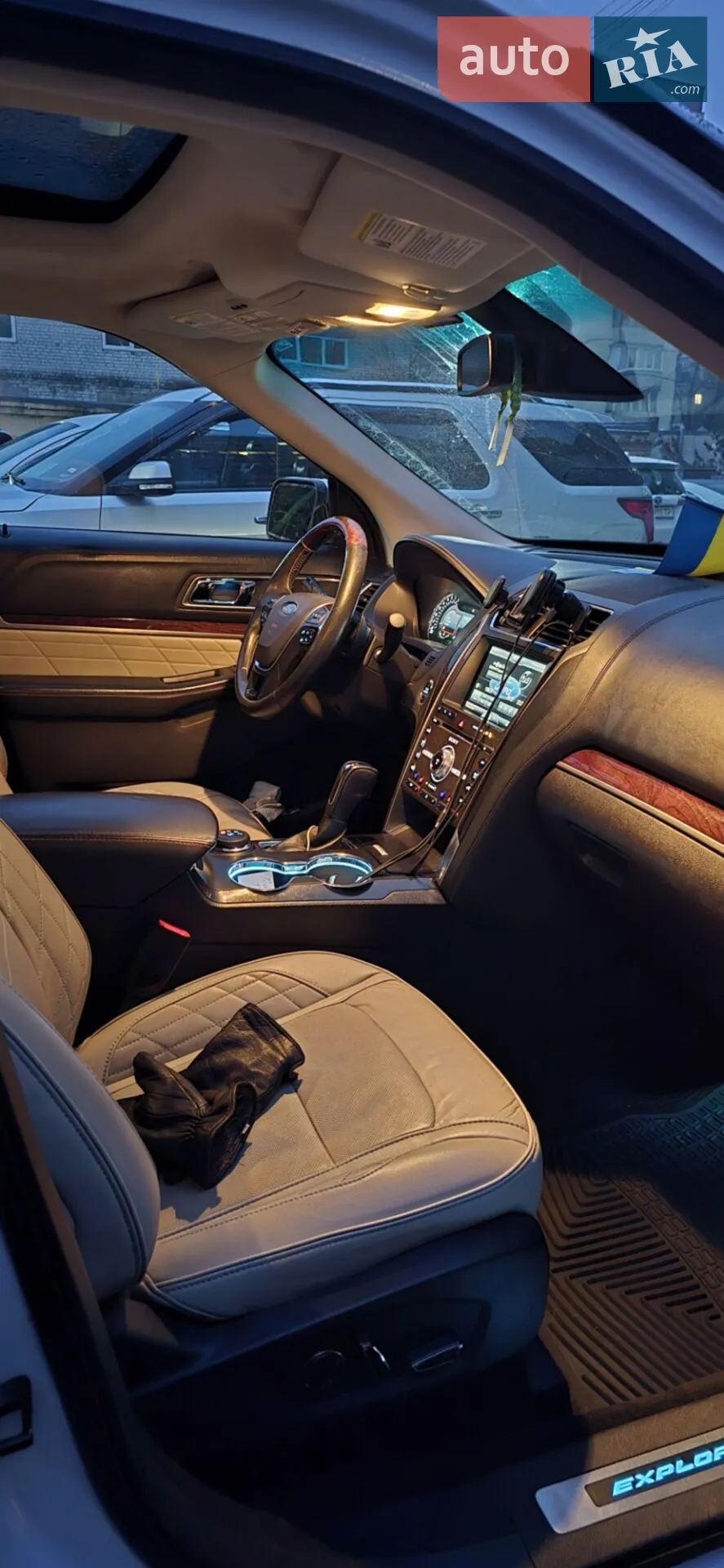 2015 Ford Explorer - мініатюра 10