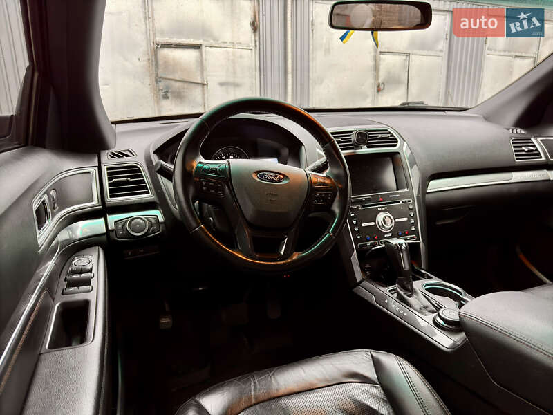 Внедорожник / Кроссовер Ford Explorer 2015 в Виннице
