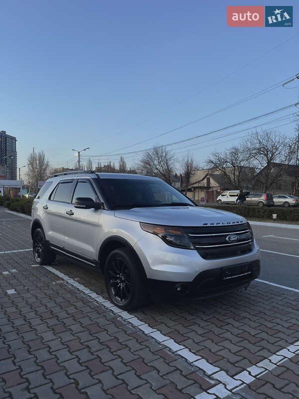 Внедорожник / Кроссовер Ford Explorer 2014 в Одессе