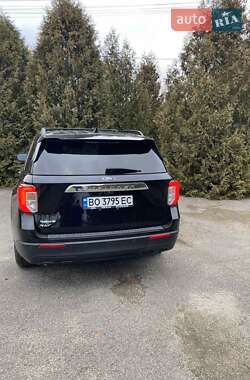 Позашляховик / Кросовер Ford Explorer 2020 в 