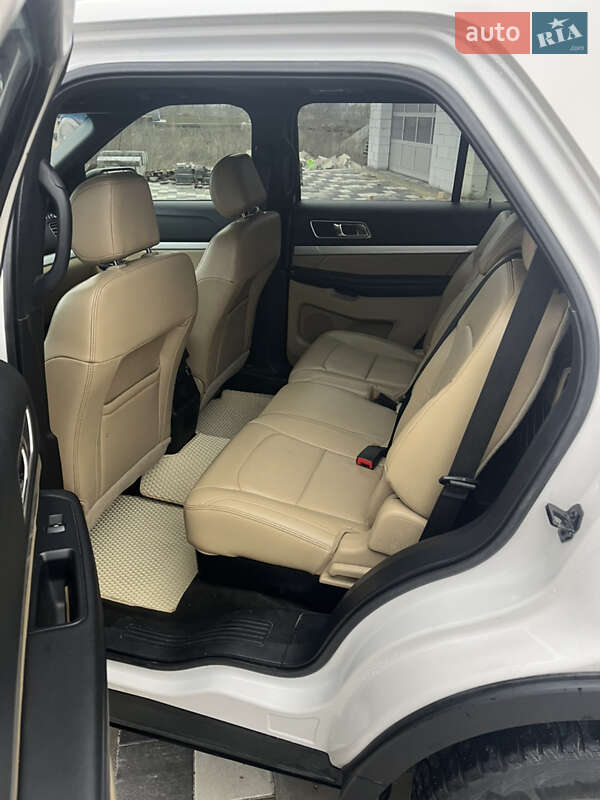 Внедорожник / Кроссовер Ford Explorer 2015 в Броварах