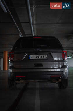Внедорожник / Кроссовер Ford Explorer 2017 в 