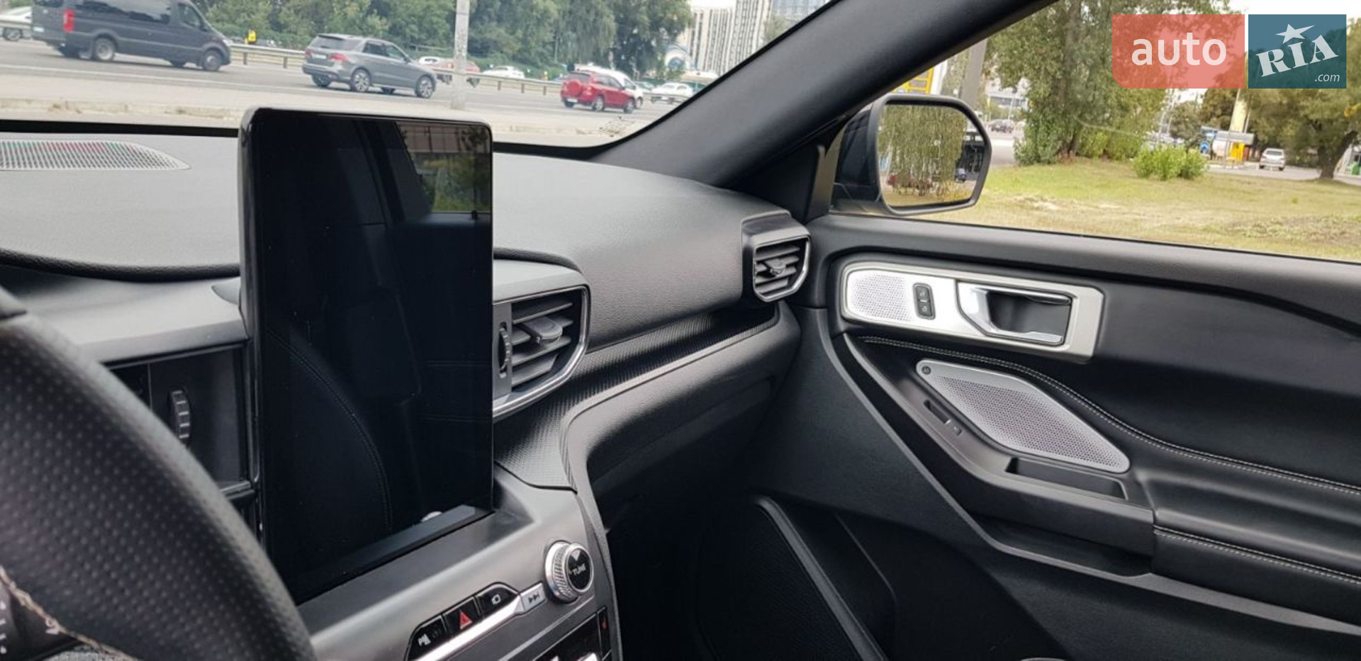 2020 Ford Explorer - мініатюра 21