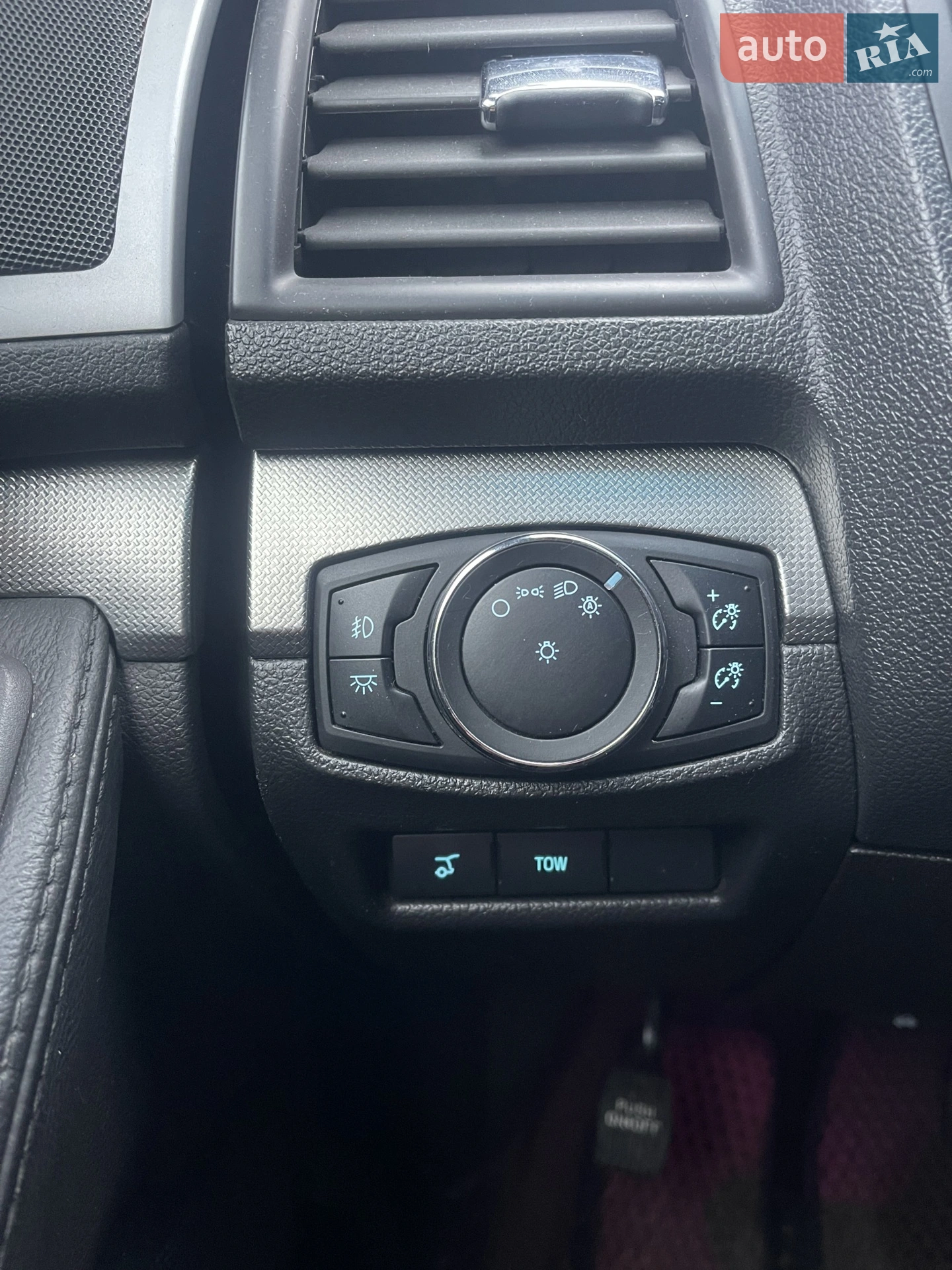 2015 Ford Explorer - мініатюра 14
