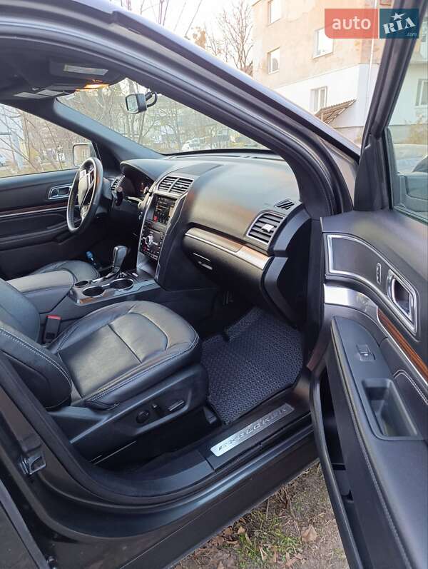 Внедорожник / Кроссовер Ford Explorer 2019 в Бродах