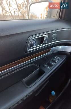 Внедорожник / Кроссовер Ford Explorer 2019 в Бродах