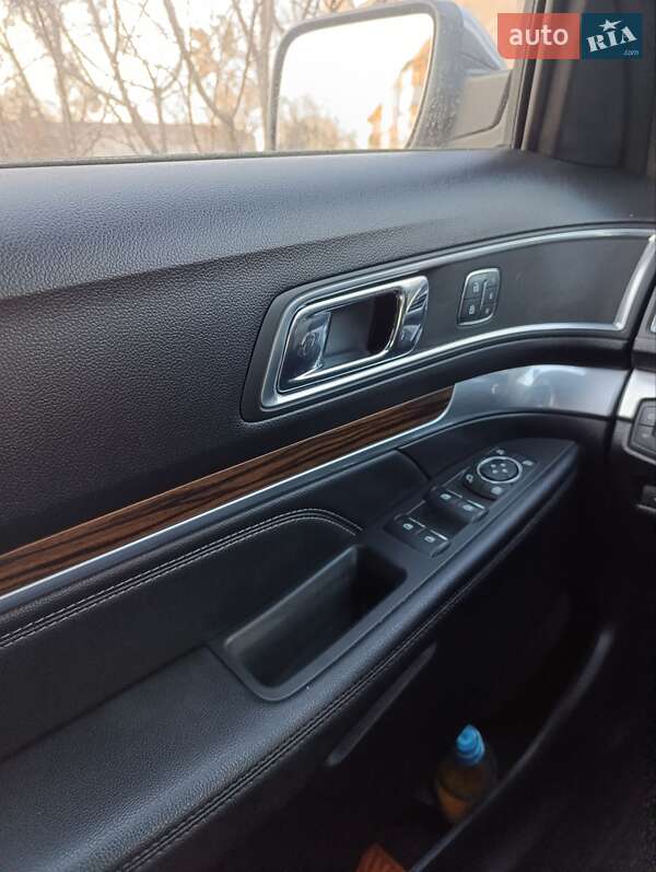 Внедорожник / Кроссовер Ford Explorer 2019 в Бродах