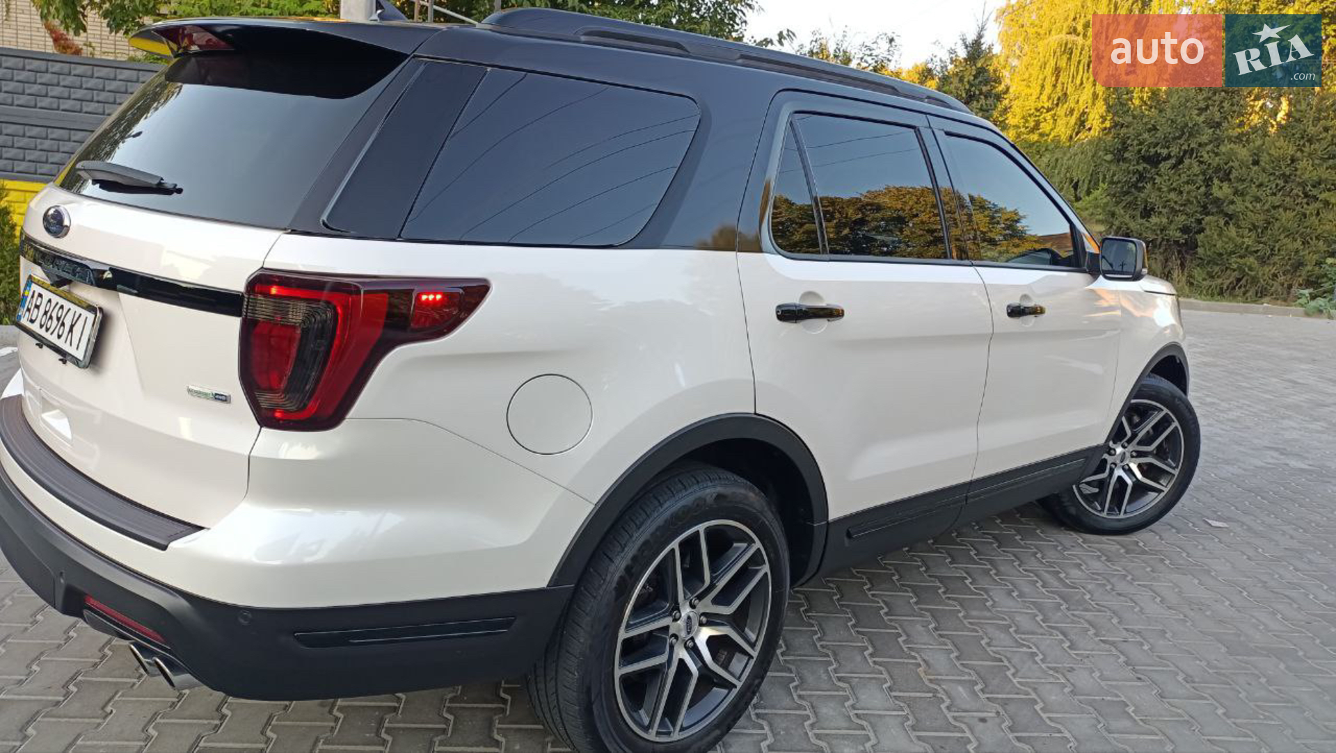 2018 Ford Explorer - мініатюра 5
