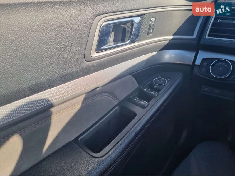 Внедорожник / Кроссовер Ford Explorer 2017 в Харькове