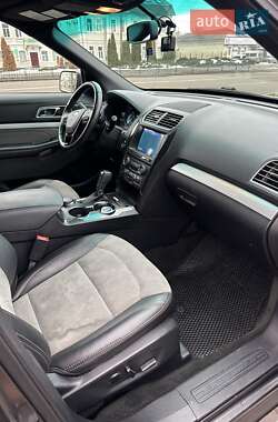 Внедорожник / Кроссовер Ford Explorer 2017 в 