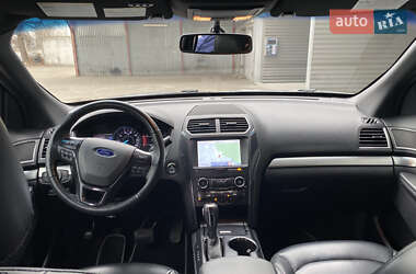 Внедорожник / Кроссовер Ford Explorer 2019 в 