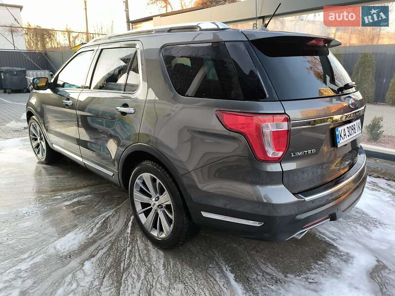Позашляховик / Кросовер Ford Explorer 2018 в Вишневому