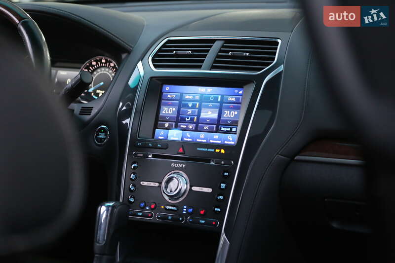 Внедорожник / Кроссовер Ford Explorer 2016 в Киеве