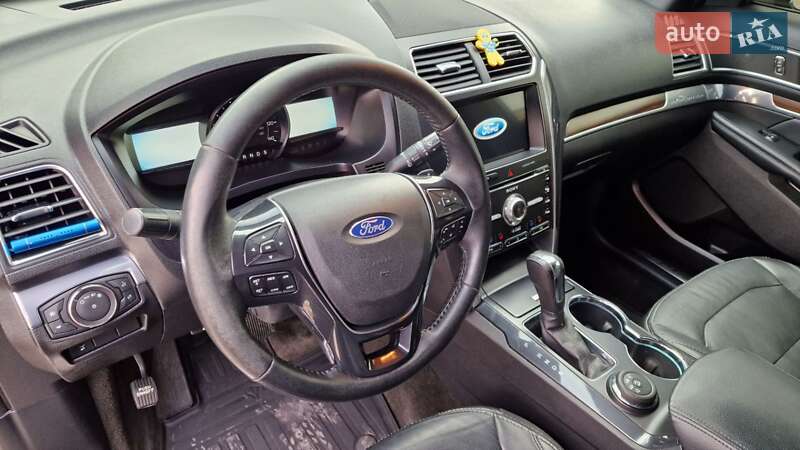 Позашляховик / Кросовер Ford Explorer 2017 в Хмельницькому
