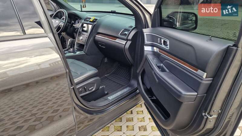 Позашляховик / Кросовер Ford Explorer 2017 в Хмельницькому фото 29 Позашляховик / Кросовер Ford Explorer 2017 в Хмельницькому