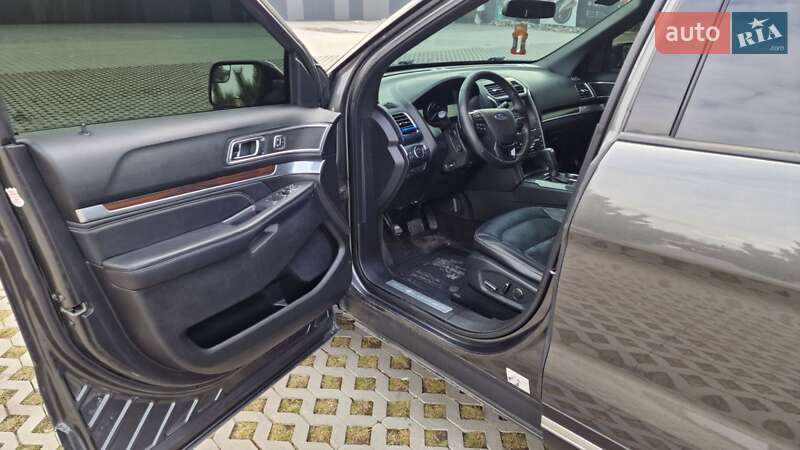 Позашляховик / Кросовер Ford Explorer 2017 в Хмельницькому фото 17 Позашляховик / Кросовер Ford Explorer 2017 в Хмельницькому