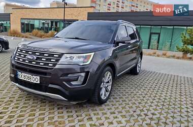 Позашляховик / Кросовер Ford Explorer 2017 в 
