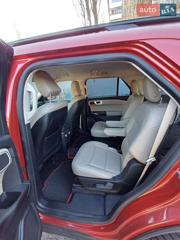 Внедорожник / Кроссовер Ford Explorer 2019 в Киеве