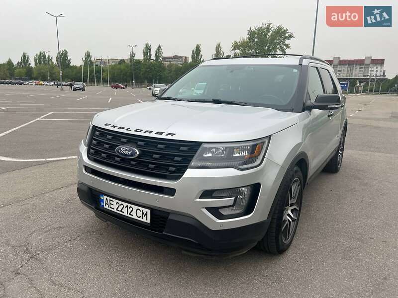 Внедорожник / Кроссовер Ford Explorer 2017 в Днепре фото 4 Внедорожник / Кроссовер Ford Explorer 2017 в Днепре