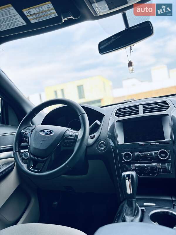 Внедорожник / Кроссовер Ford Explorer 2018 в Хмельницком