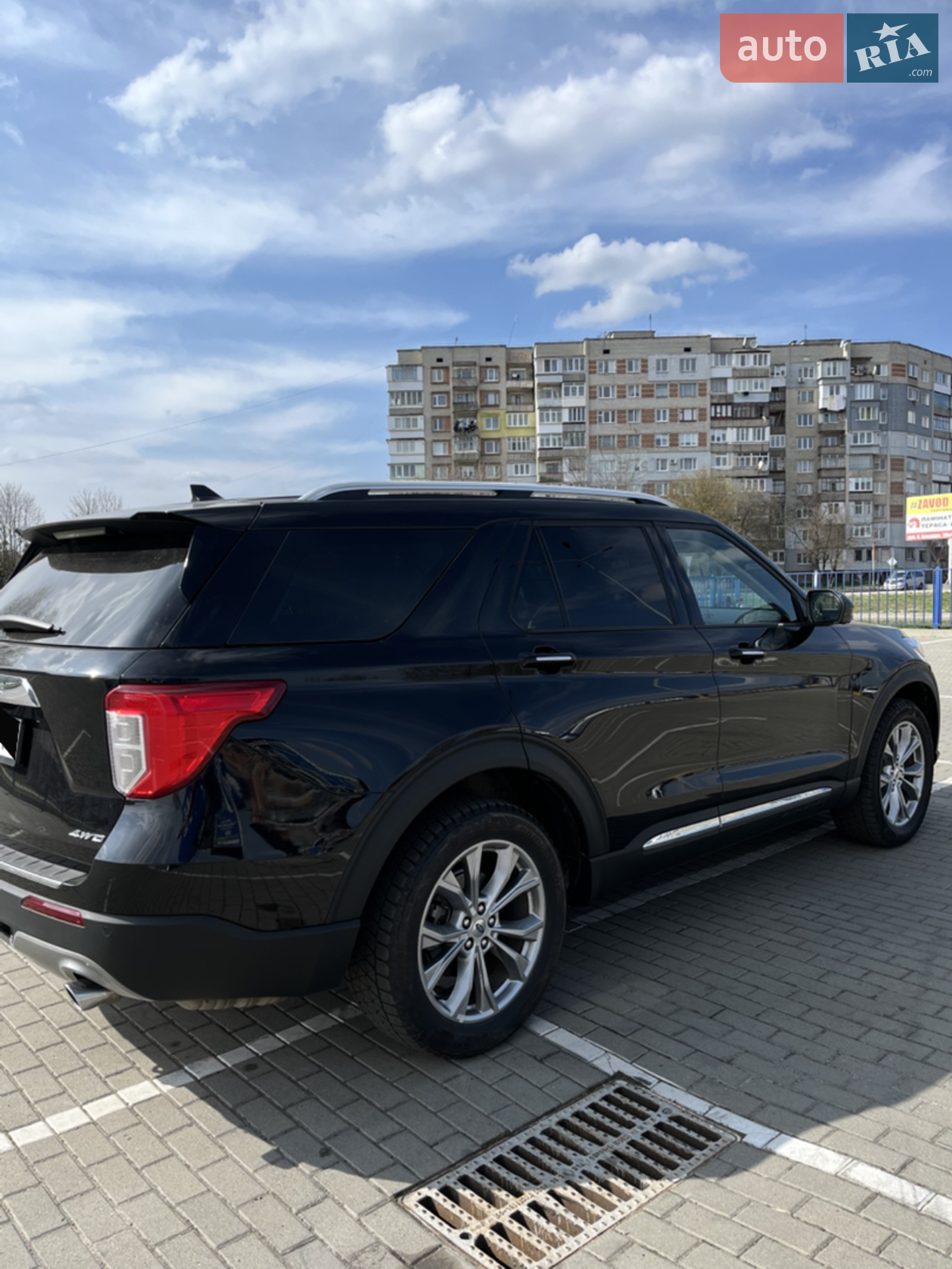 2022 Ford Explorer - мініатюра 11
