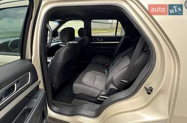Внедорожник / Кроссовер Ford Explorer 2016 в 