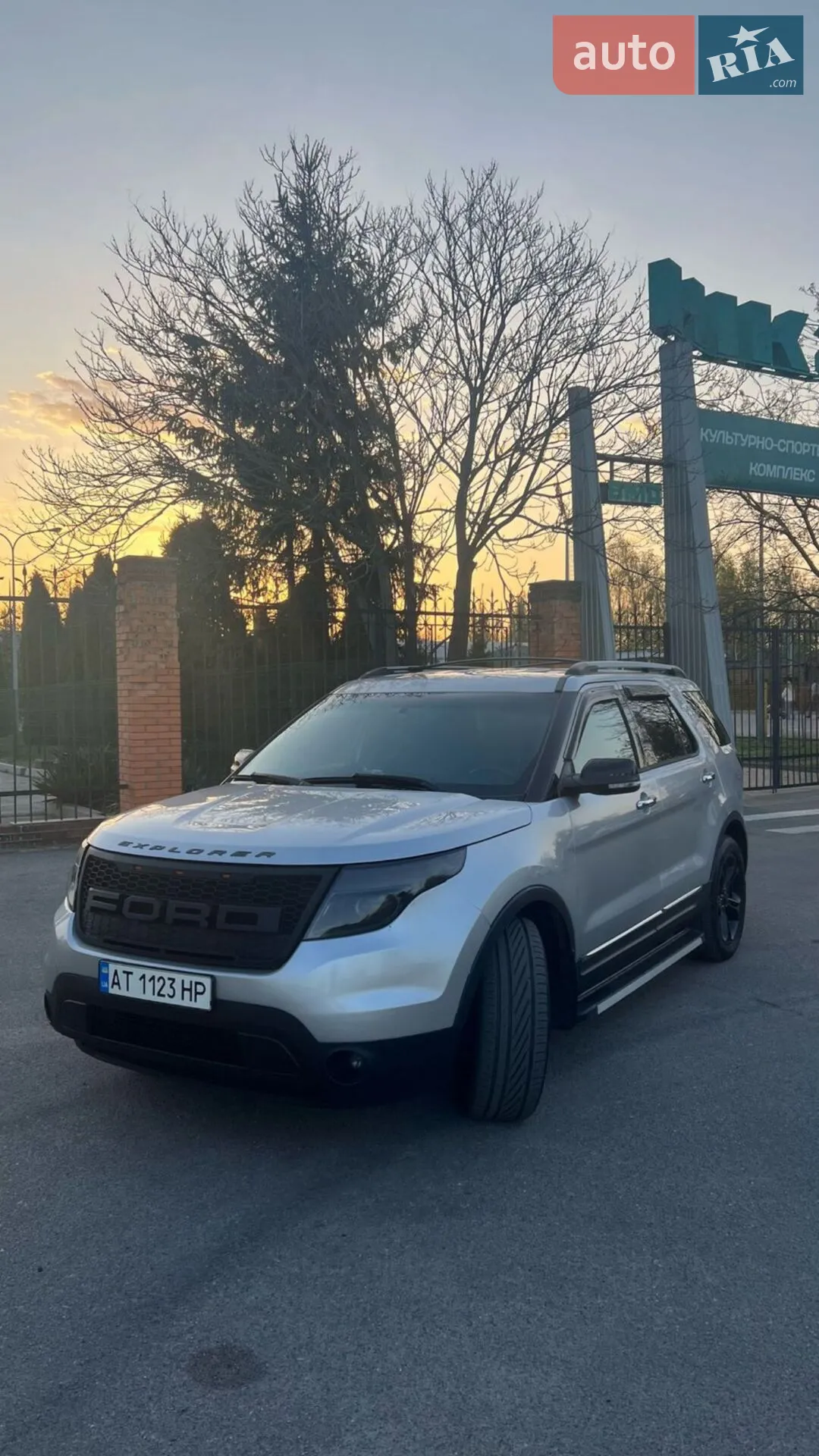 2013 Ford Explorer - мініатюра 10
