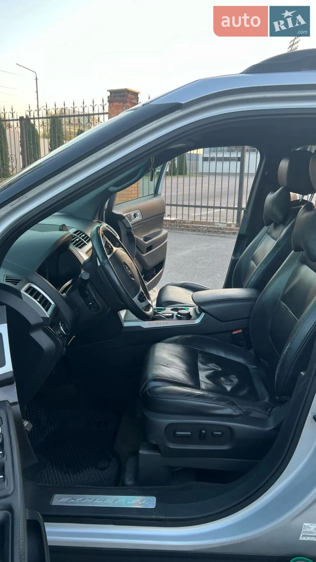 2013 Ford Explorer - мініатюра 15