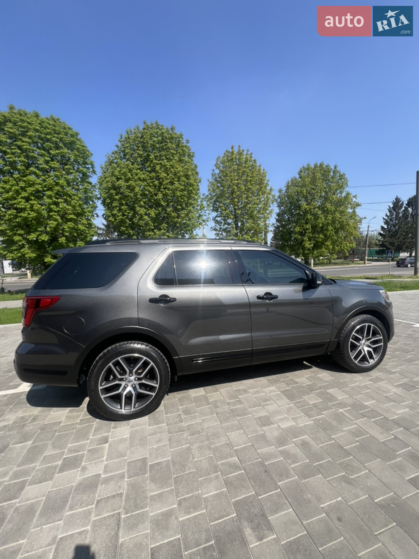 2018 Ford Explorer - мініатюра 10