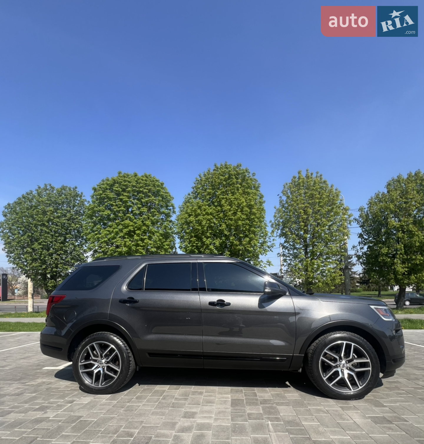 2018 Ford Explorer - мініатюра 11