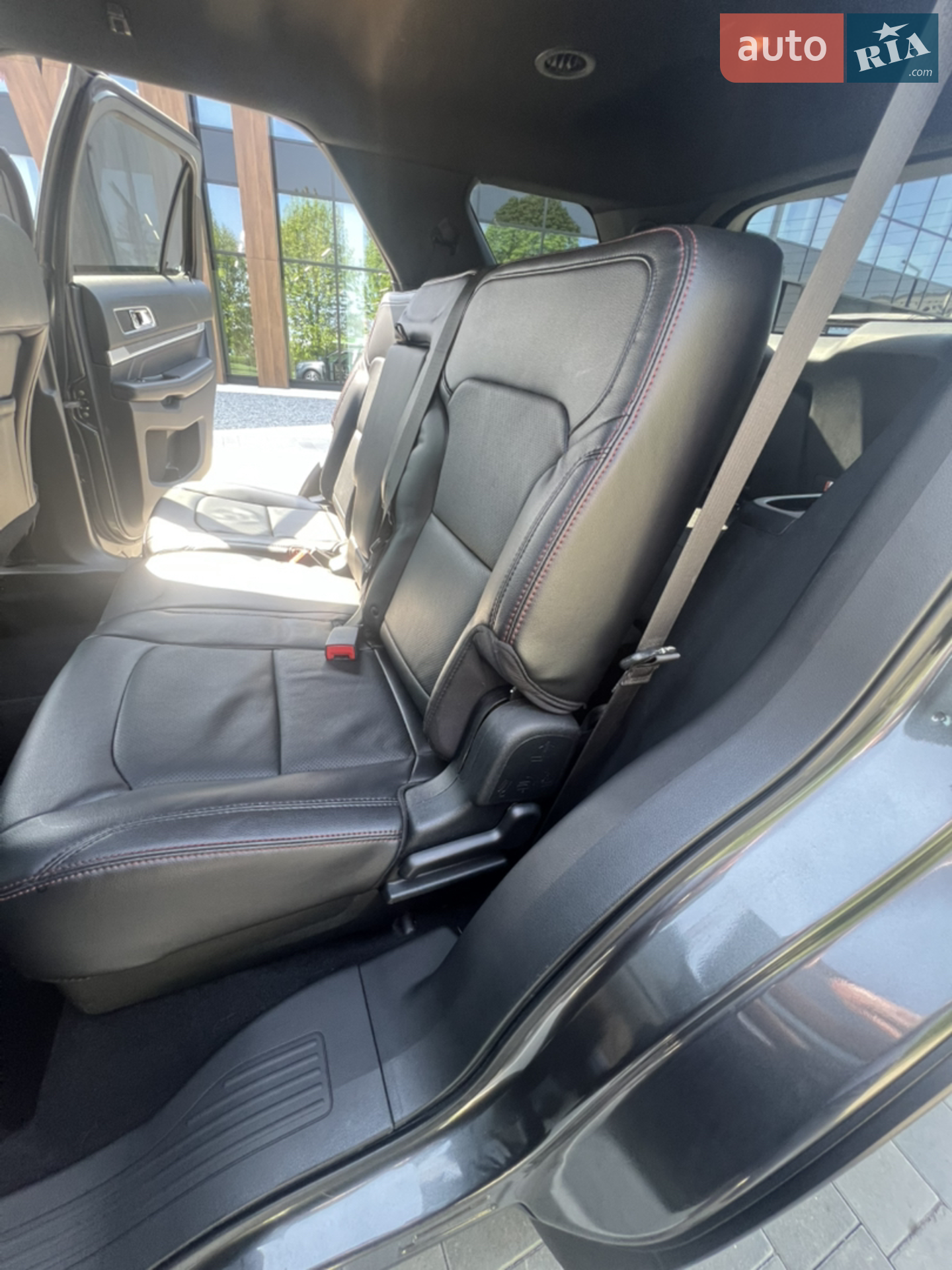 2018 Ford Explorer - мініатюра 23
