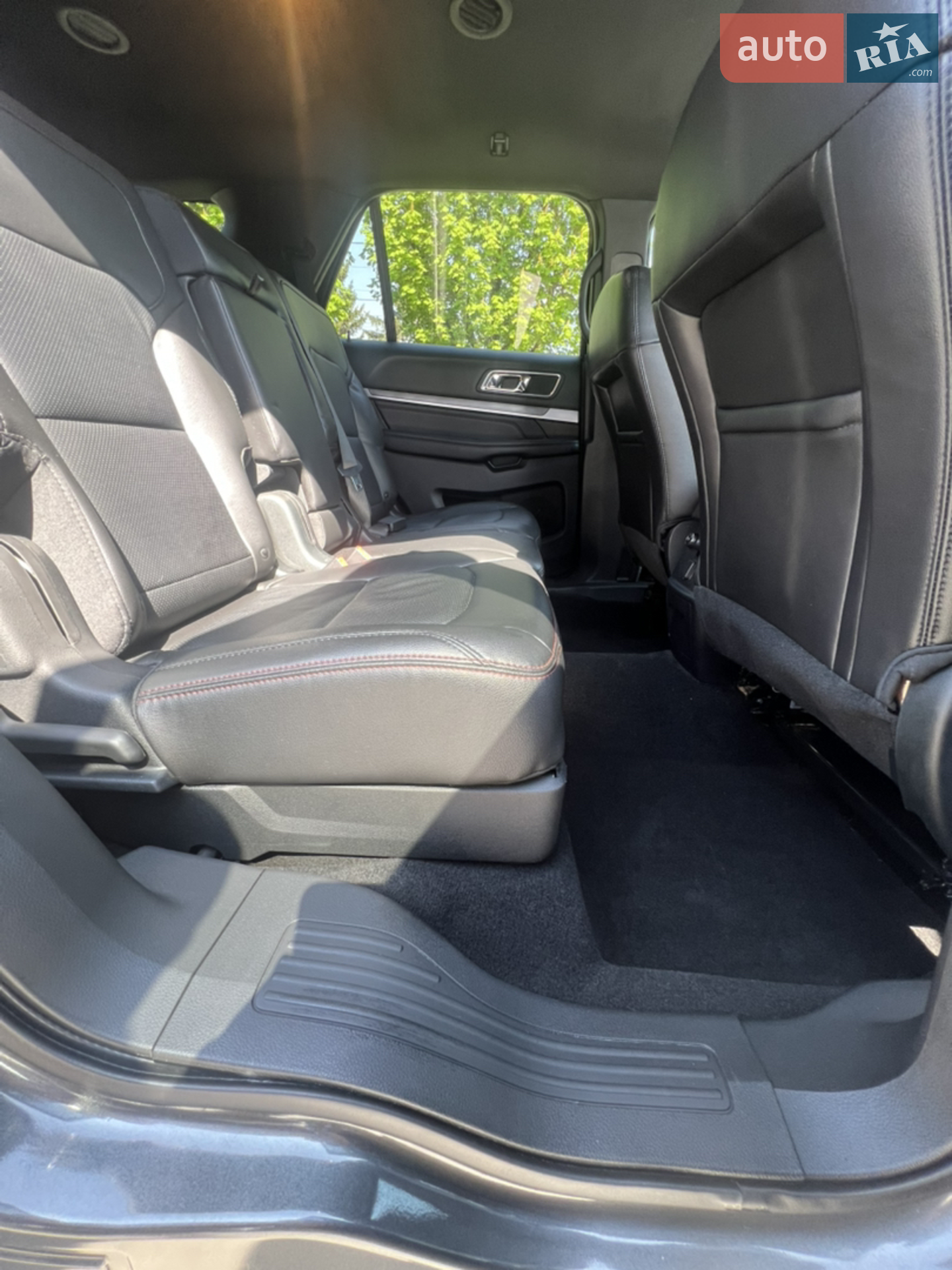 2018 Ford Explorer - мініатюра 25