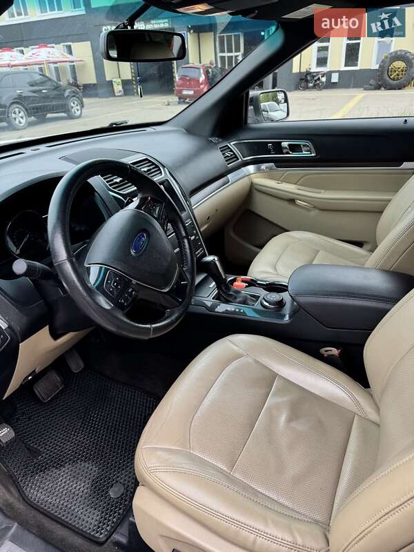 Внедорожник / Кроссовер Ford Explorer 2016 в Киеве