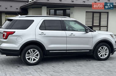 Внедорожник / Кроссовер Ford Explorer 2018 в 