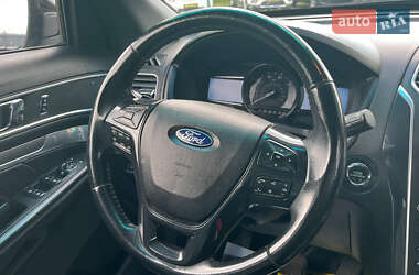 Внедорожник / Кроссовер Ford Explorer 2016 в 