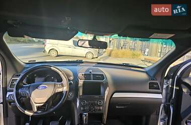 Позашляховик / Кросовер Ford Explorer 2016 в Івано-Франківську