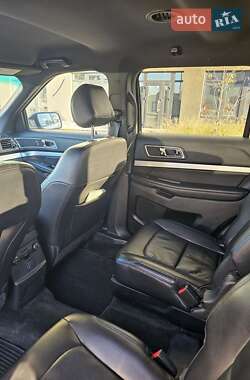 Позашляховик / Кросовер Ford Explorer 2016 в Івано-Франківську