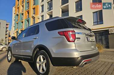 Позашляховик / Кросовер Ford Explorer 2016 в Івано-Франківську