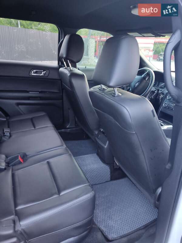 Внедорожник / Кроссовер Ford Explorer 2017 в Кременце фото 35 Внедорожник / Кроссовер Ford Explorer 2017 в Кременце