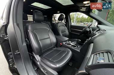 Позашляховик / Кросовер Ford Explorer 2019 в 