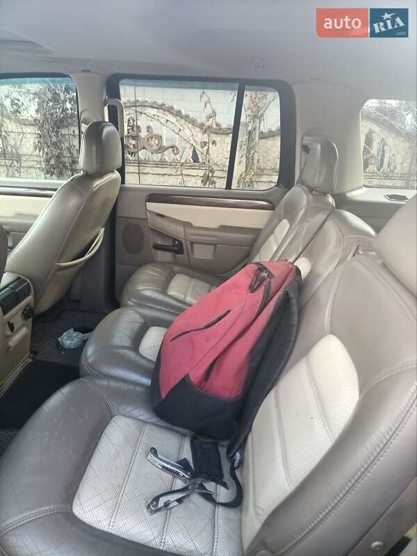 Внедорожник / Кроссовер Ford Explorer 2002 в Хмельницком